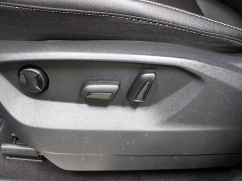 Used 2021 Volkswagen Atlas SE image 13