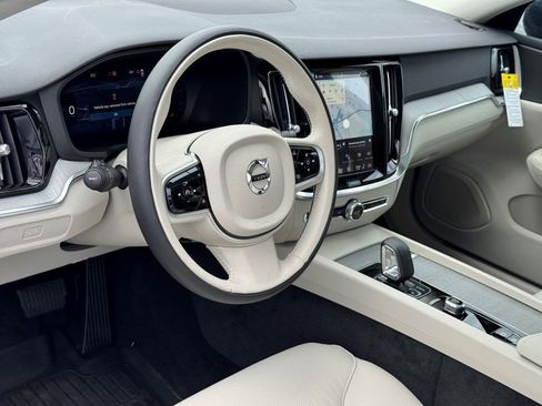 New 2026 Volvo V60 B5 Cross Country Plus w/ Protection Package Premier image 20