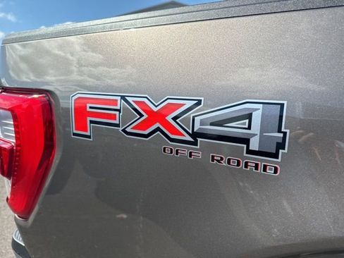 Used 2022 Ford F150 Lariat image 8