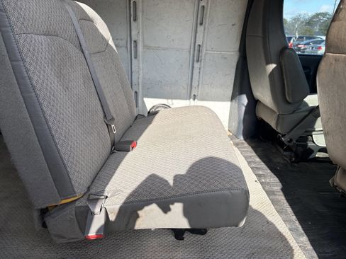 Used 2000 GMC Savana 2500 G2500 3dr Cargo Van image 13