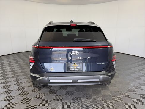Used 2024 Hyundai Kona Limited AWD/4WD image 9