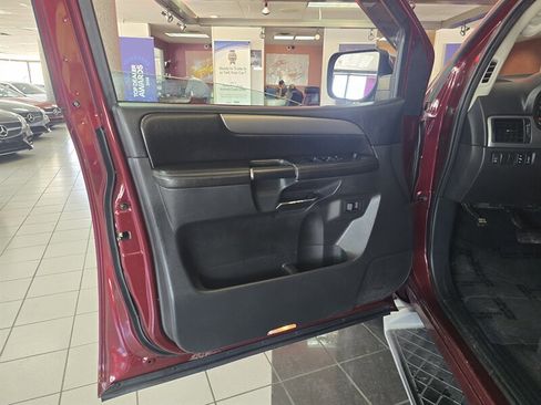 Used 2012 Nissan Armada SV AWD/4WD image 7