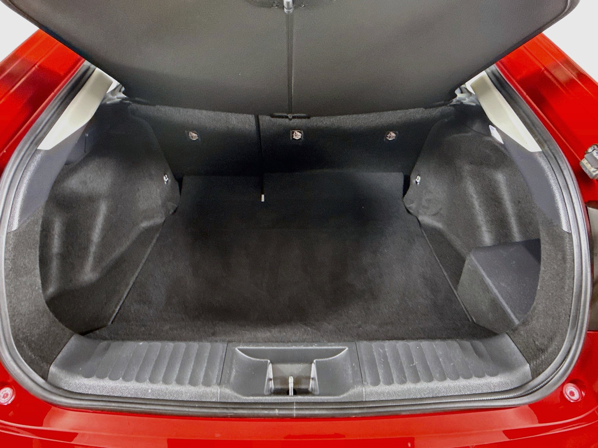 Certified 2025 Toyota Prius LE FWD image 26