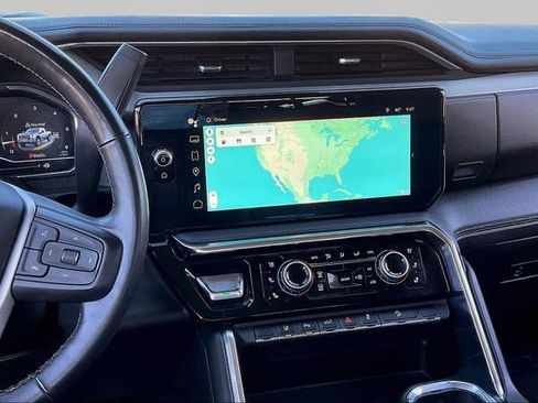 Used 2024 GMC Sierra 2500 Denali w/ Denali Reserve Package image 9