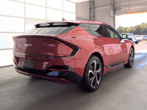 Used 2024 Kia EV6 GT-Line AWD/4WD image 2