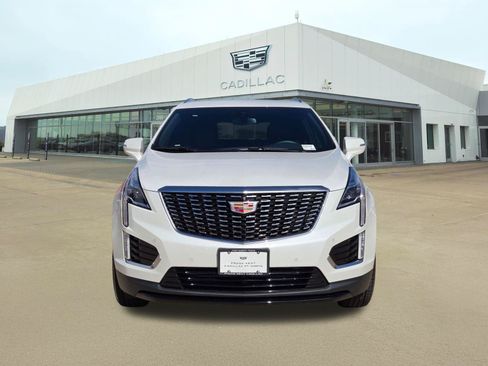 New 2026 Cadillac XT5 Luxury w/ LPO, Floor Liner Package AWD/4WD image 2