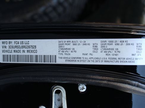 Used 2024 RAM 2500 Big Horn w/ Night Edition image 43