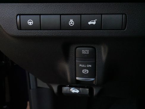 Used 2025 Nissan Murano SL image 26