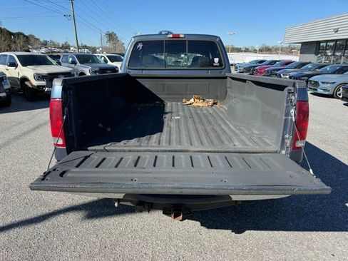 Used 2006 Ford F350 Lariat image 14
