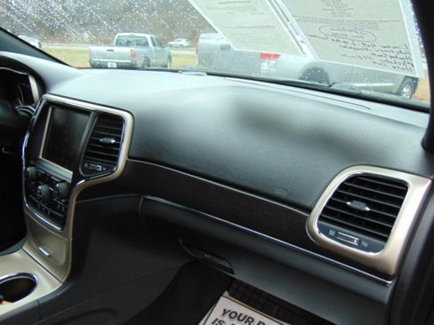 Used 2014 Jeep Grand Cherokee Limited image 45