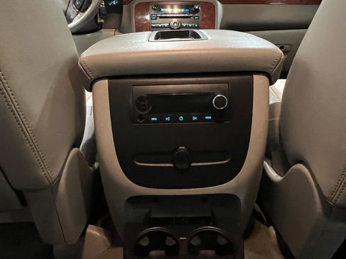 Used 2009 Chevrolet Silverado 1500 LTZ w/ White Diamond Edition AWD/4WD image 28