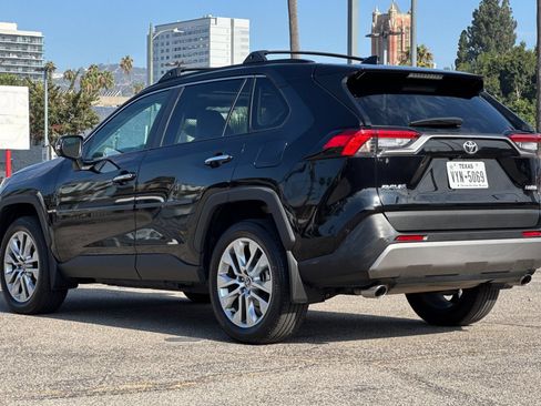 Used 2025 Toyota RAV4 Limited FWD image 6