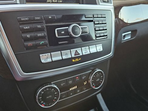 Used 2013 Mercedes-Benz ML 350 4MATIC w/ Premium 1 Pkg image 34
