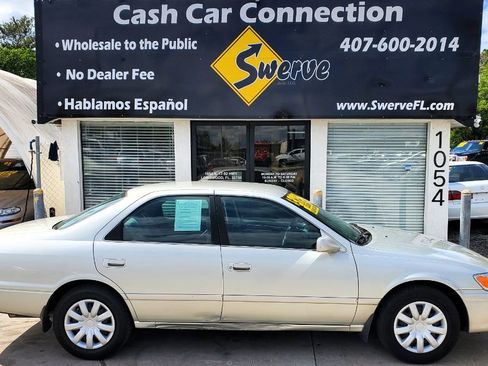Used 2000 Toyota Camry LE image 6