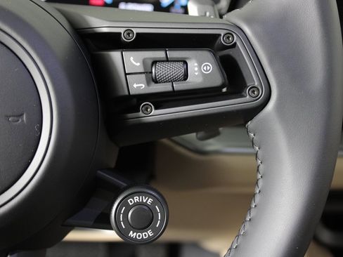 New 2026 Porsche Cayenne E-Hybrid image 26