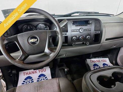 Used 2009 Chevrolet Silverado 1500 W/T w/ Skid Plate Package AWD/4WD image 19