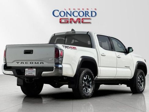 Used 2023 Toyota Tacoma TRD Off-Road image 4