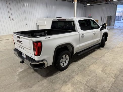 Used 2022 GMC Sierra 1500 SLE image 40
