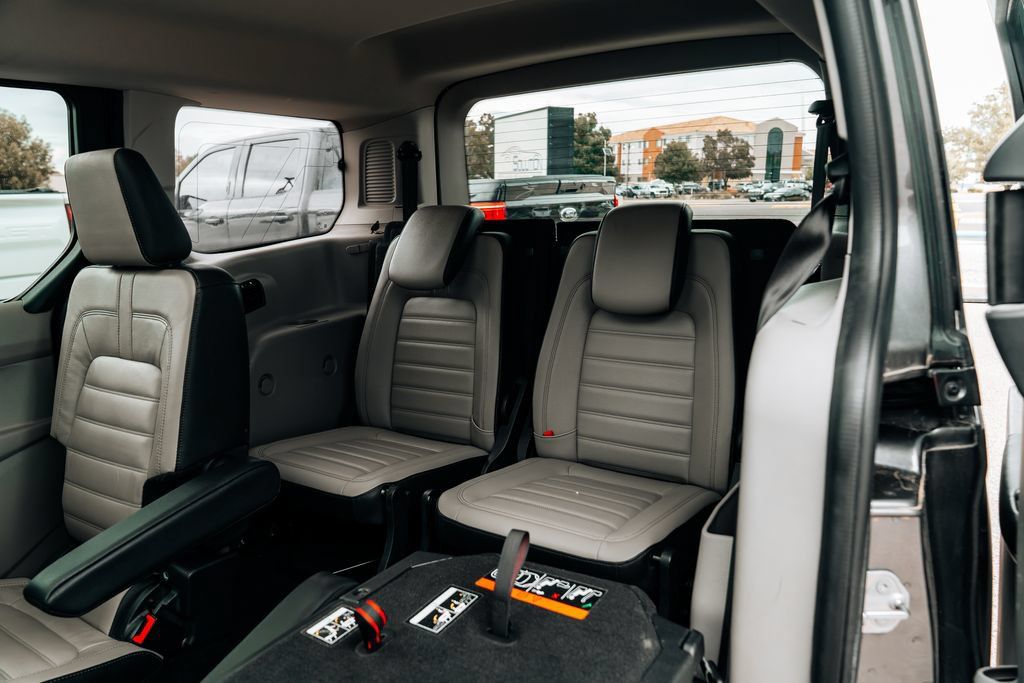 Used 2019 Ford Transit Connect Titanium w/ Titanium Premium Package FWD image 35