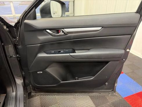 Used 2019 MAZDA CX-5 Touring FWD image 22