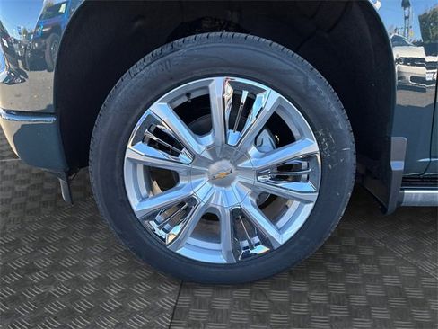New 2026 Chevrolet Silverado 1500 High Country image 14
