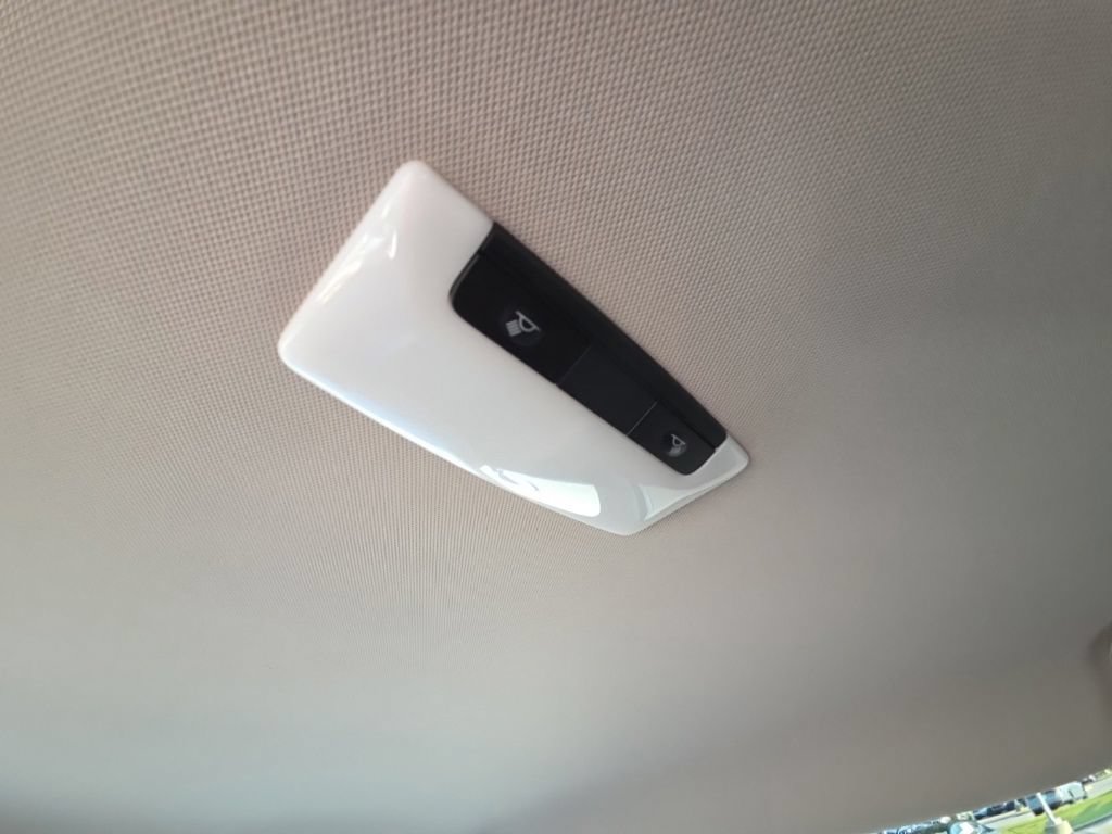 Used 2025 Nissan Rogue SV FWD image 25