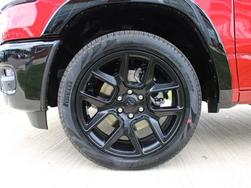 New 2026 RAM 1500 Laramie AWD/4WD image 13