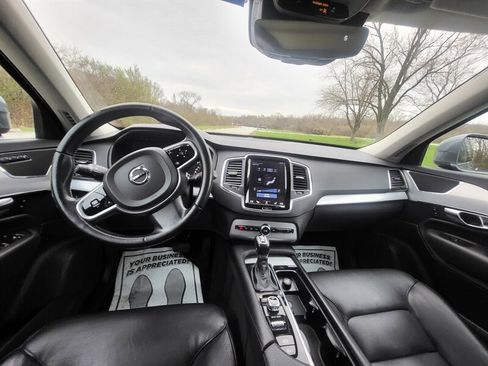 Used 2016 Volvo XC90 T5 Momentum image 16