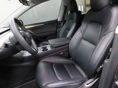 Used 2023 Tesla Model Y Long Range AWD/4WD image 11