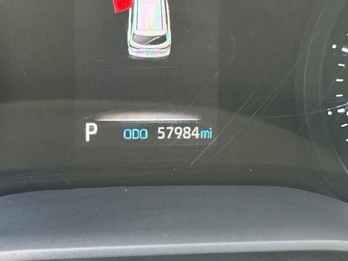 Certified 2022 Toyota Sienna XLE FWD image 33