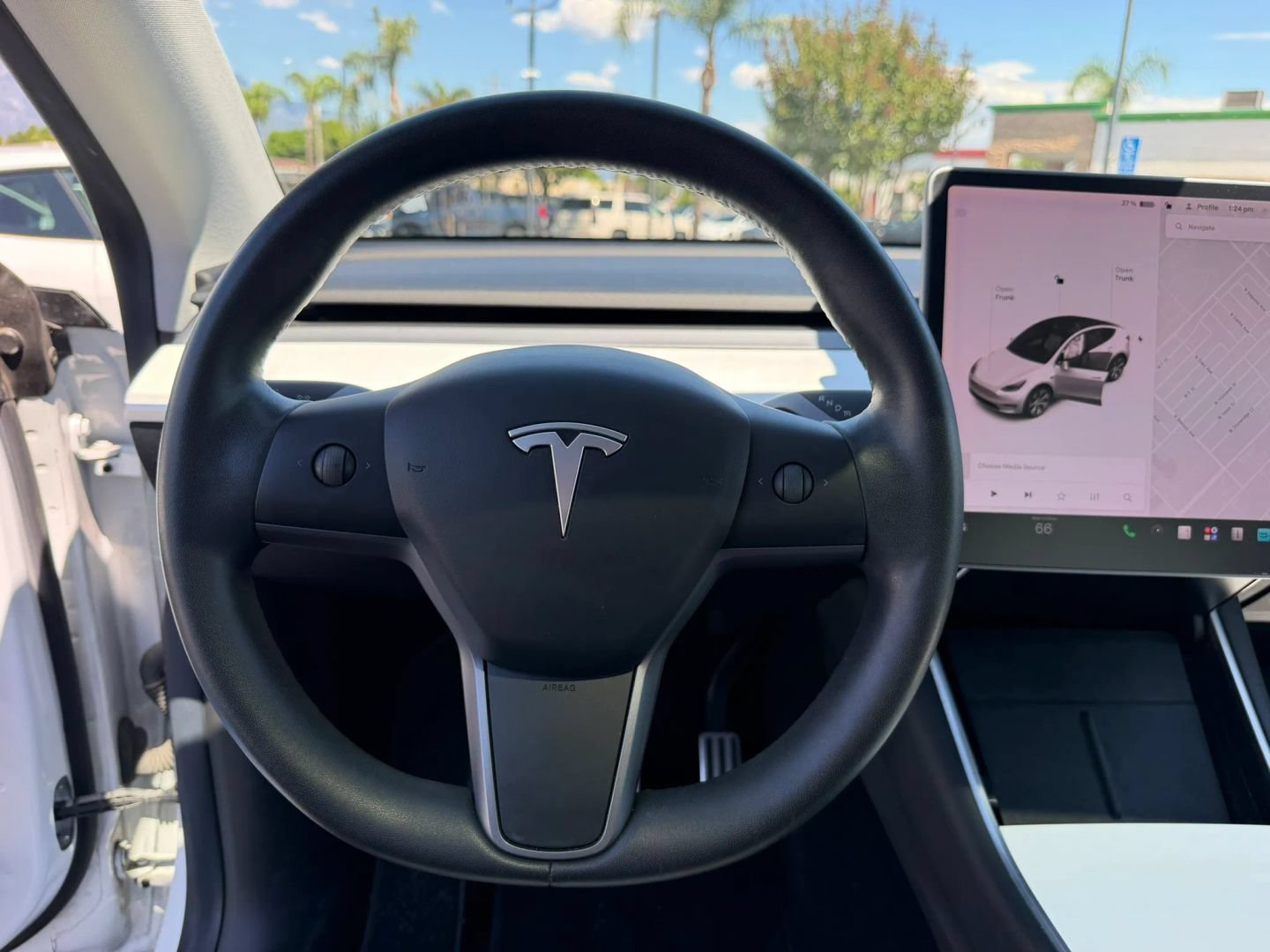 Used 2020 Tesla Model Y Long Range AWD/4WD image 22