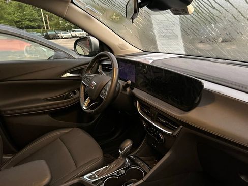 Used 2026 Buick Encore GX Preferred w/ Comfort Package FWD image 8