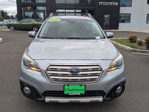 Used 2016 Subaru Outback 2.5i Limited AWD/4WD image 9