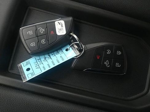 Used 2023 Chevrolet Silverado 1500 LT image 13