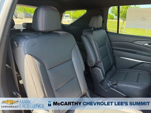New 2026 Chevrolet Traverse Z71 w/ Enhanced Driving Package AWD/4WD image 32
