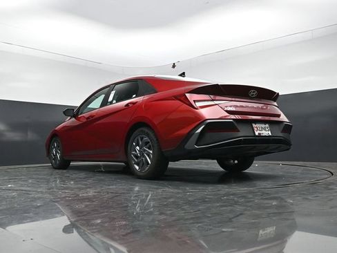 Used 2024 Hyundai Elantra SEL FWD image 60