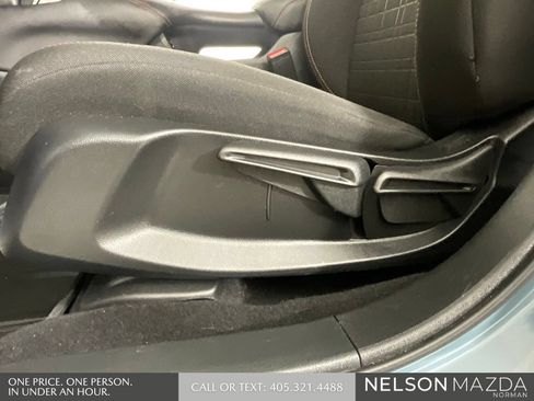 Used 2024 Honda HR-V Sport image 25