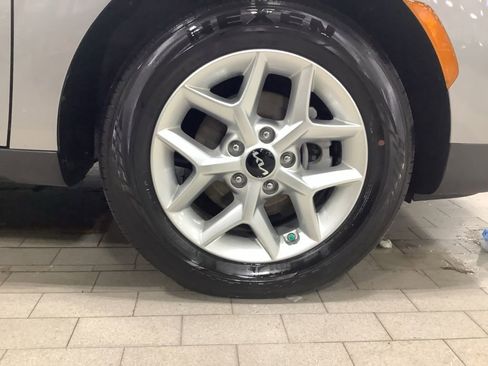 Certified 2025 Kia Soul LX w/ LX Technology Package image 22