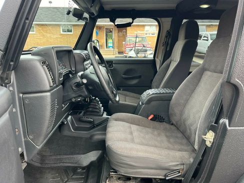 Used 2004 Jeep Wrangler Sport w/ Dual Top Group image 27