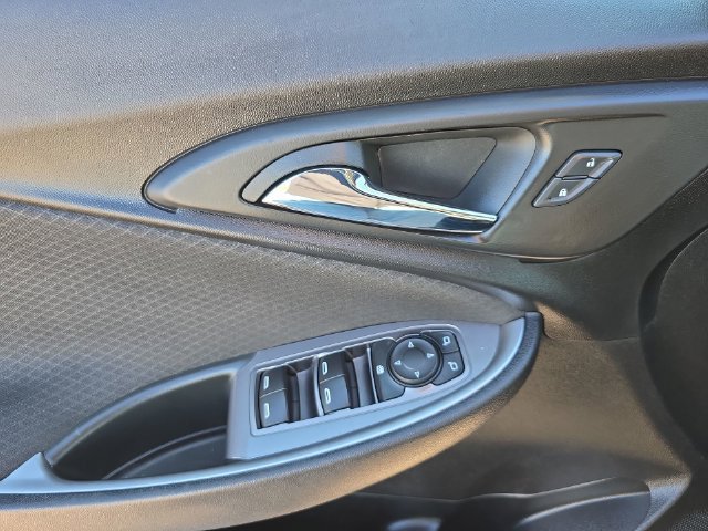 Used 2022 Chevrolet Malibu LS FWD image 22