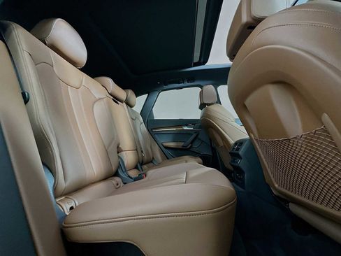 Used 2024 Audi Q5 e Premium Plus w/ Premium Plus Package image 26