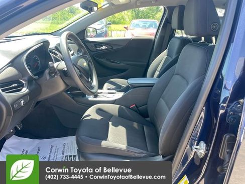 Used 2016 Chevrolet Malibu LT FWD image 17