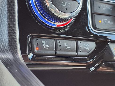 Used 2024 GMC Yukon Denali Ultimate image 10