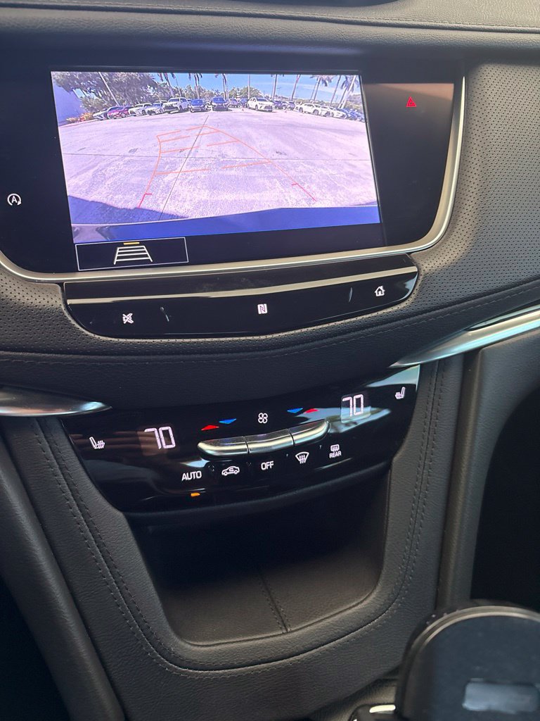 Used 2020 Cadillac XT5 Premium Luxury FWD image 4