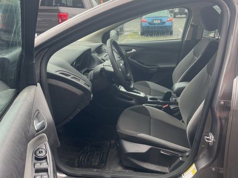 Used 2014 Ford Focus SE FWD image 8