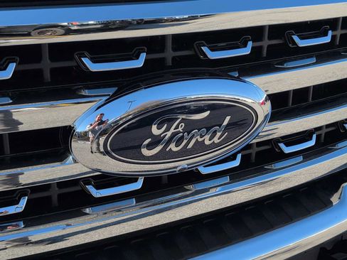 New 2026 Ford F250 Lariat w/ Chrome Package image 17