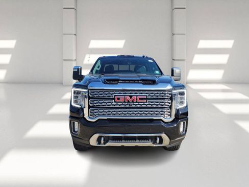 Used 2023 GMC Sierra 3500 Denali w/ Denali Black Diamond Edition AWD/4WD image 2