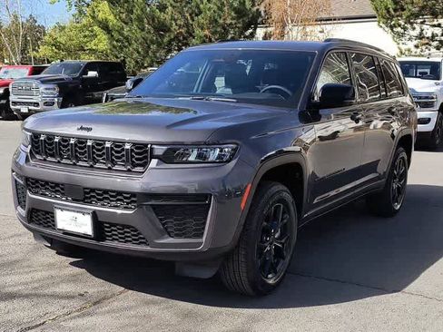 New 2026 Jeep Grand Cherokee L 4WD image 4