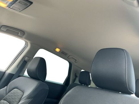 Used 2025 Nissan Pathfinder SV AWD/4WD image 24