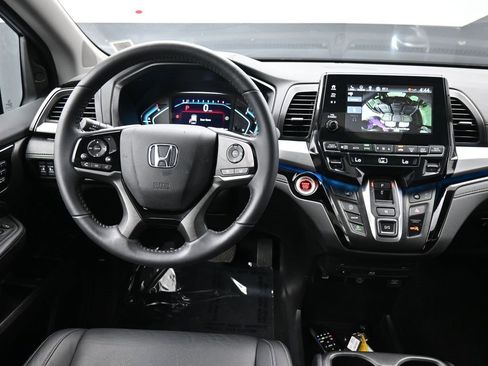 Certified 2024 Honda Odyssey Touring image 19